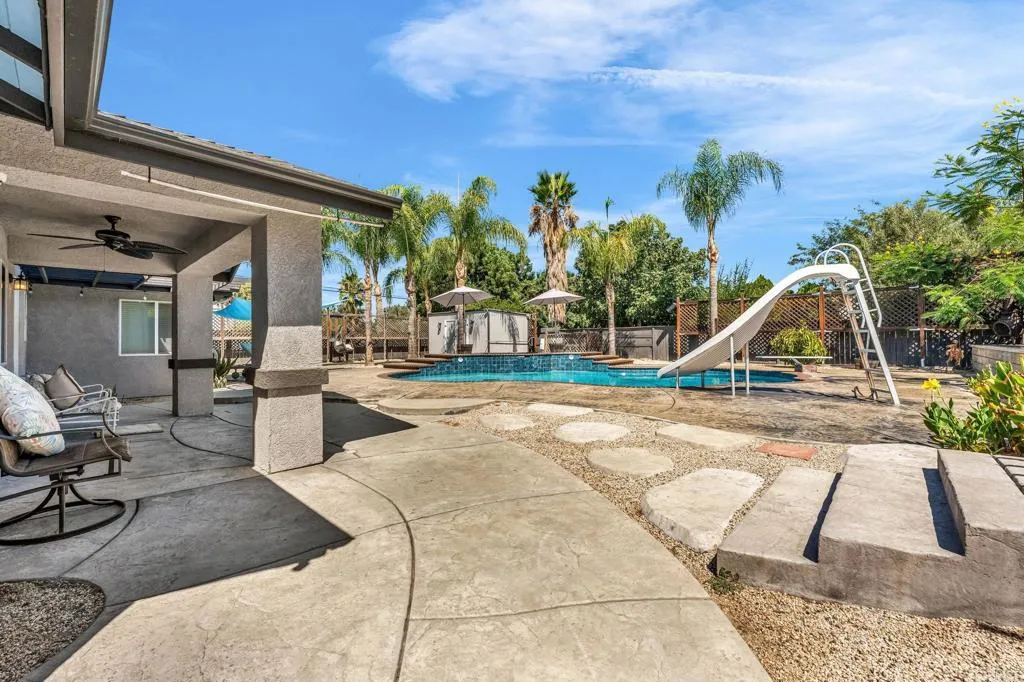 25186 Lake, Hemet, California 92544 home-pic-6